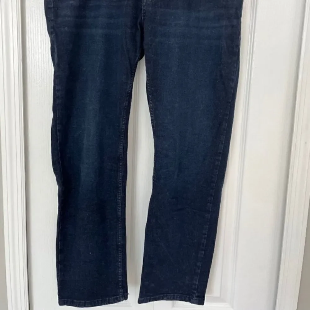 Izod  Men's  Blue Jean straight Fit Dark Blast Size 40x29 #14
